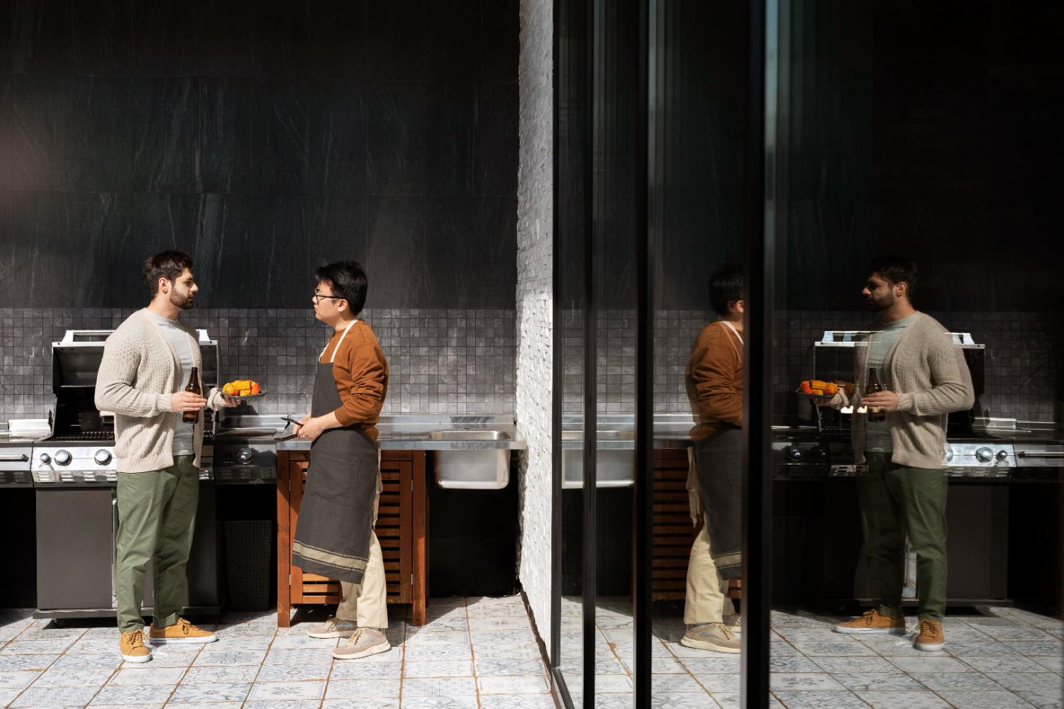 Restaurant Interior Case