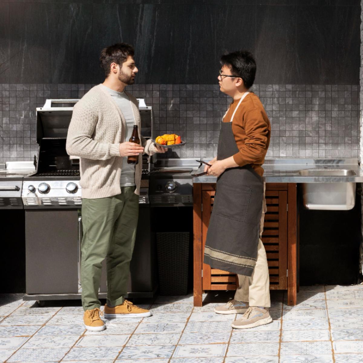 Restaurant Interior Case